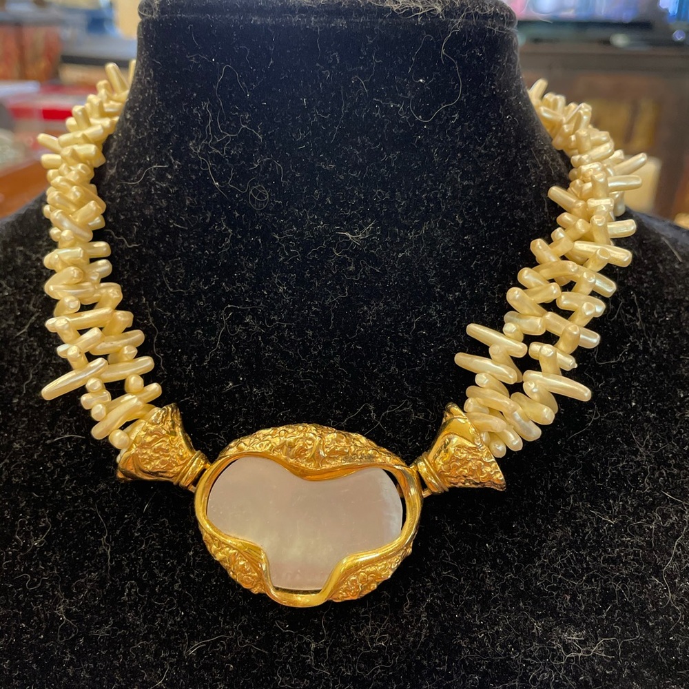 Napier pearl vintage necklace